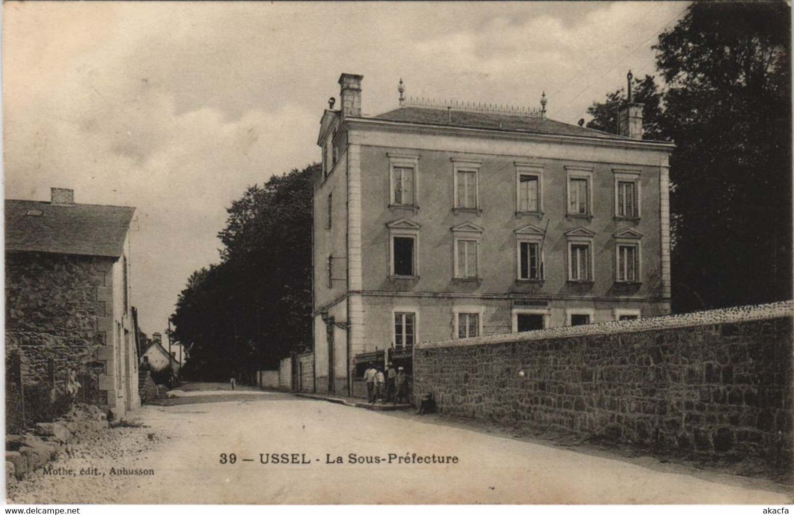 CPA Ussel La Sous Prefecture FRANCE (1051602)