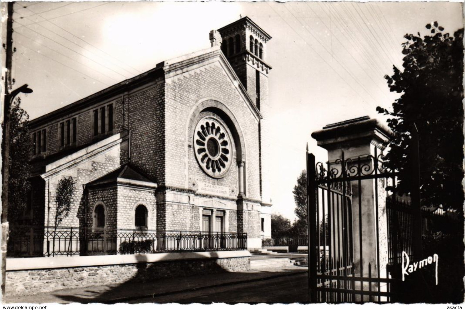 CPA VAIRES-sur-MARNE L'Eglise (1320063)