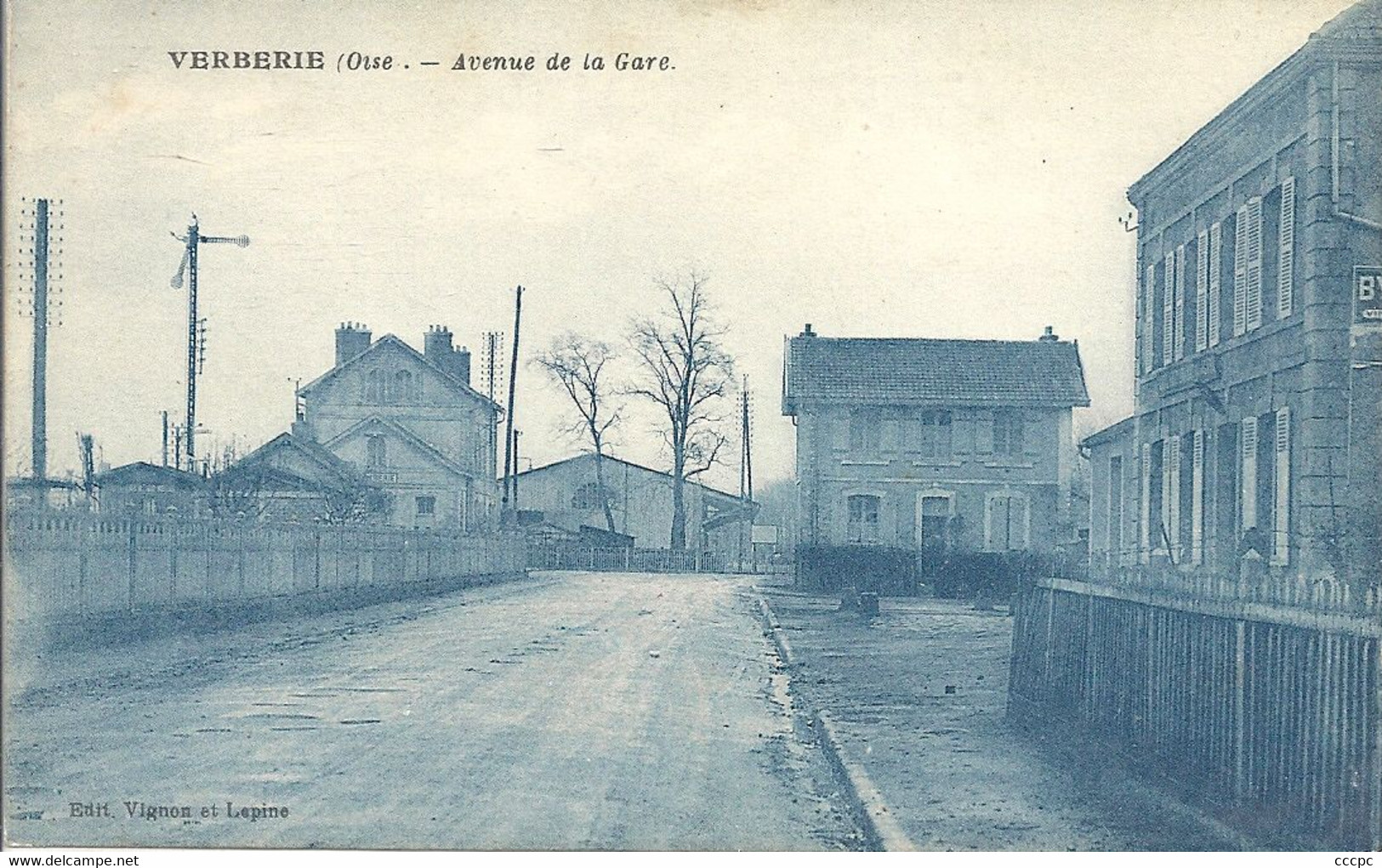 CPA Verberie Avenu de la Gare