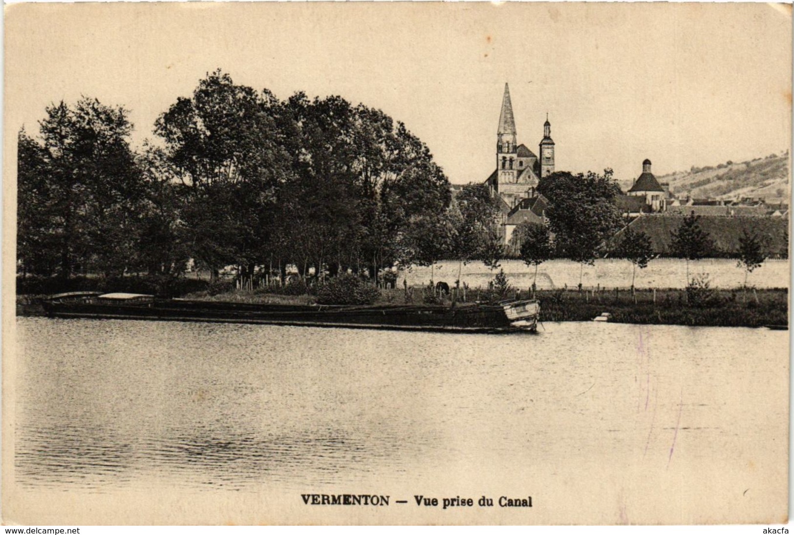 CPA Vermenton - Vue prise du Canal FRANCE (960973)