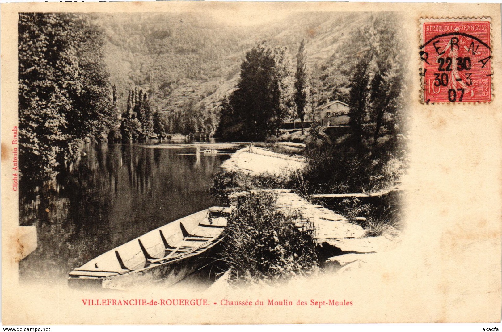 CPA VILLEFRANCHE-de-ROUERGUE - Chaussée du Moulin des Sept-Meules (113340)