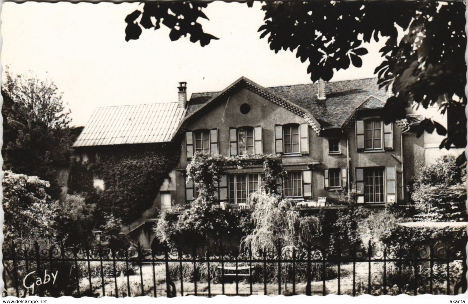 CPA VILLENEUVE-sur-YONNE LA PERGOLA - Hotel restaurant (147088)