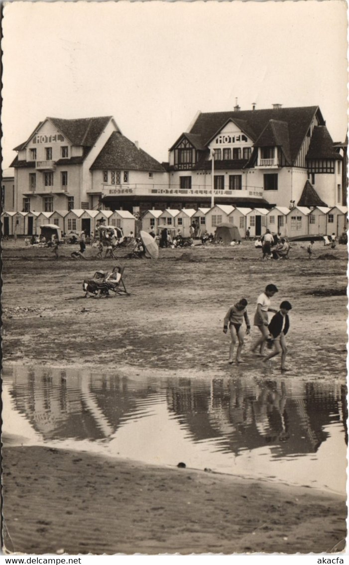 CPA VILLERS-sur-MER - La Plage (141283)