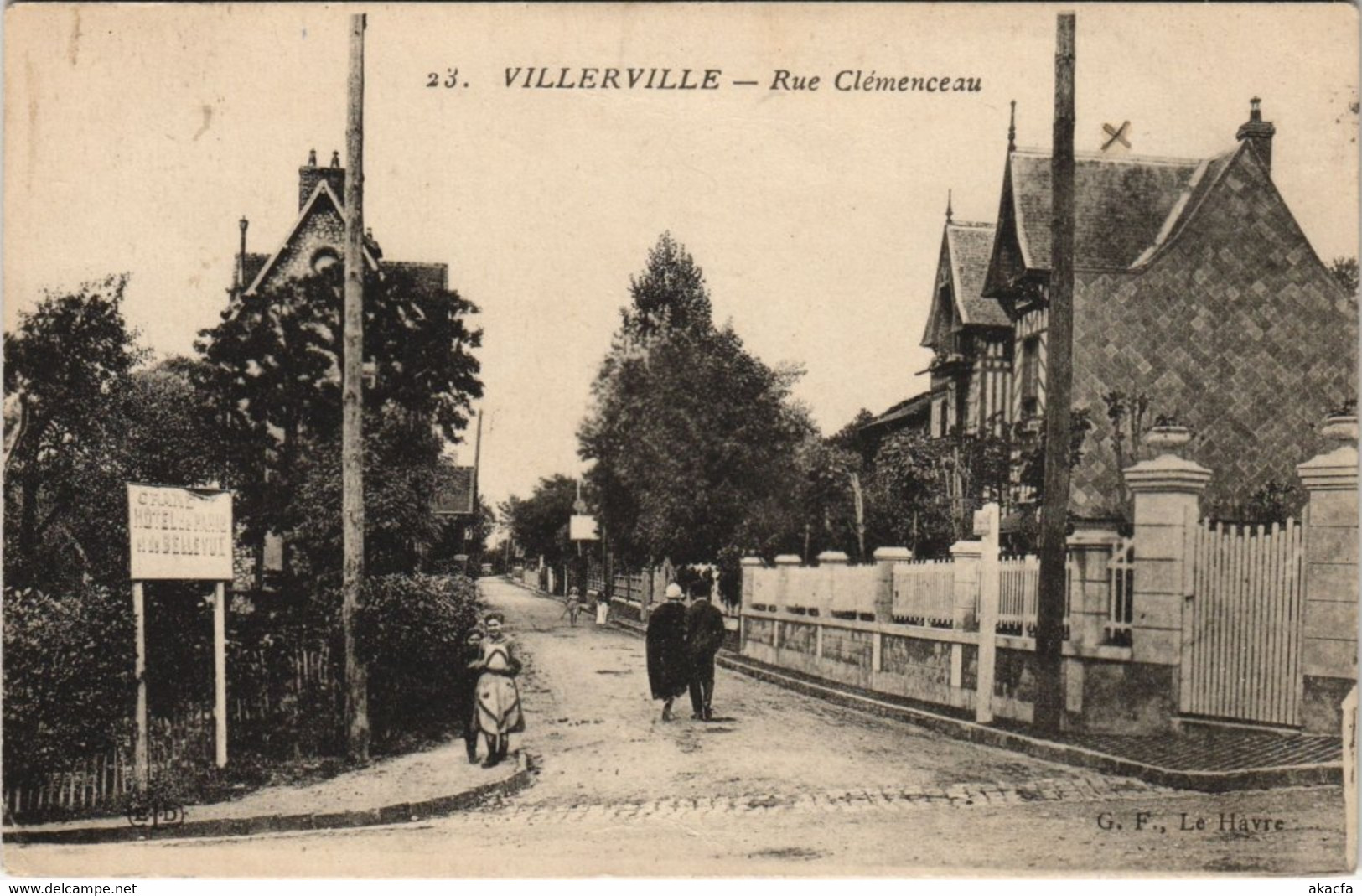 CPA VILLERVILLE - Rue Clémenceau (141362)