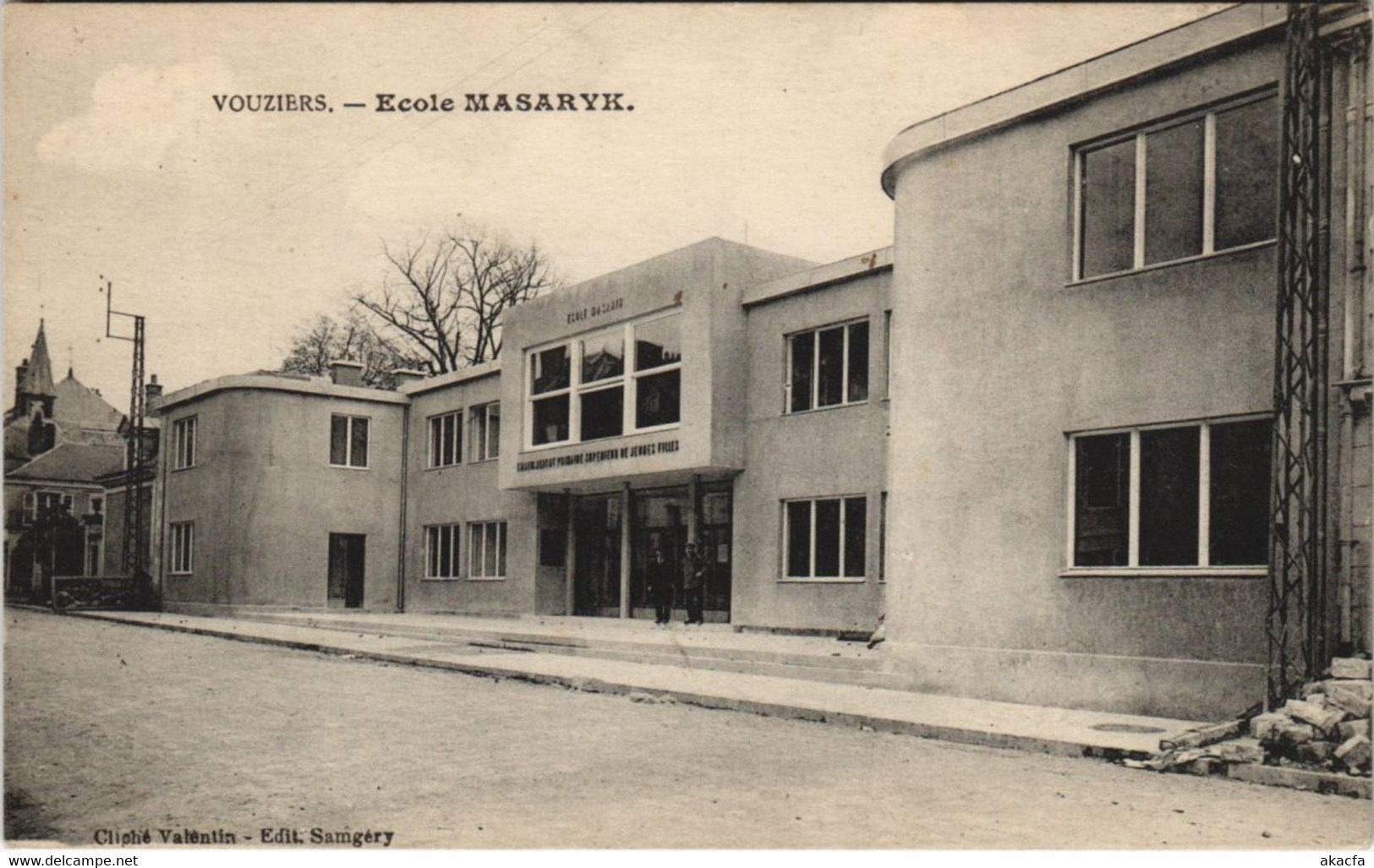 CPA VOUZIERS - École Masaryk (135140)