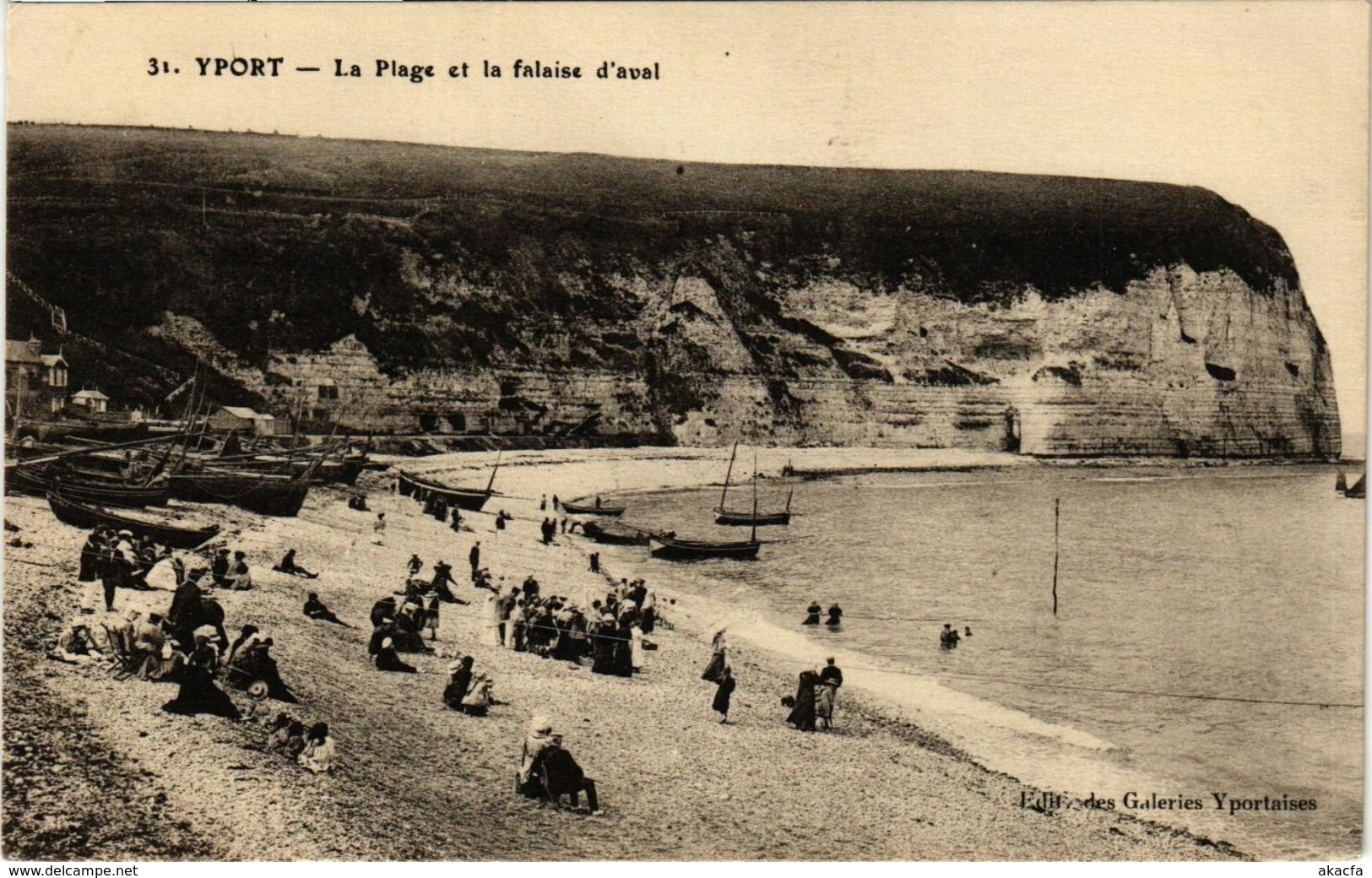 CPA YPORT-La Plage et la Falaise d'Aval (348533)