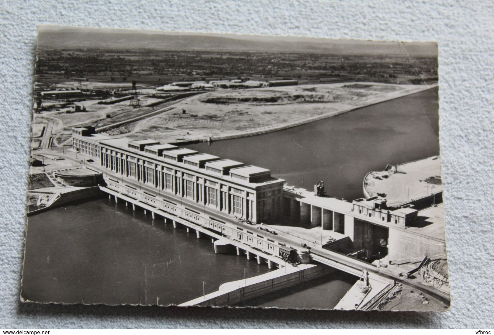 Cpm 1954, Bollène, vue aérienne sur l'usine André Blondel, Vaucluse 84