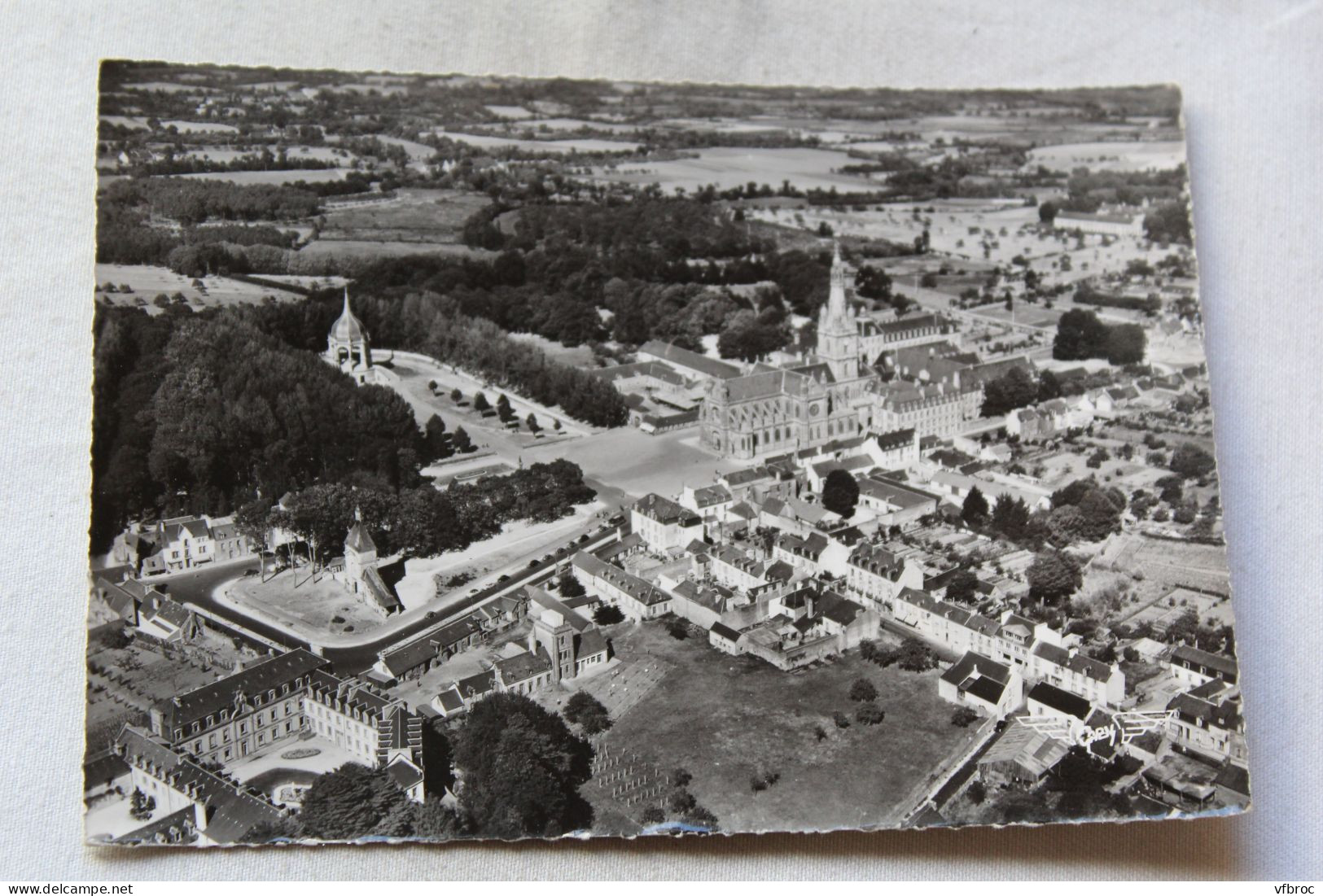 Cpm 1958, Sainte Anne d'Auray, vue d'ensemble, Morbihan 56