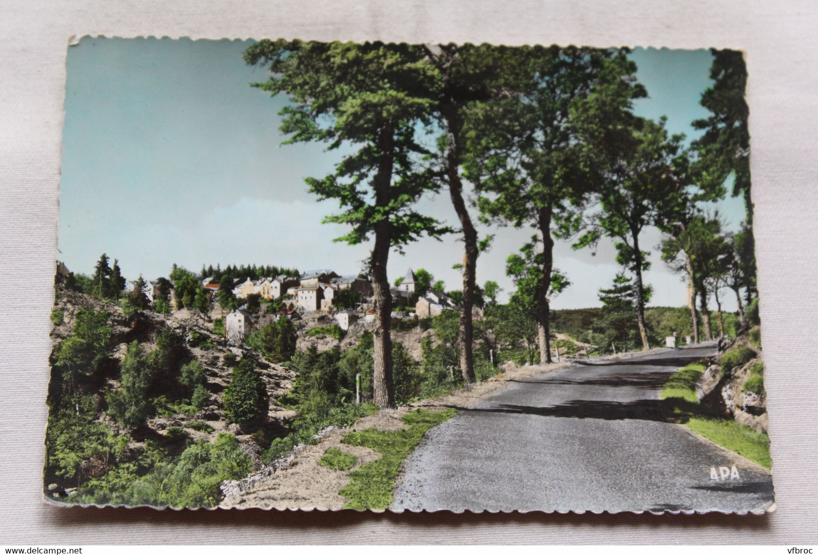 Cpm 1964, Grandrieu, vue générale, Lozère 48