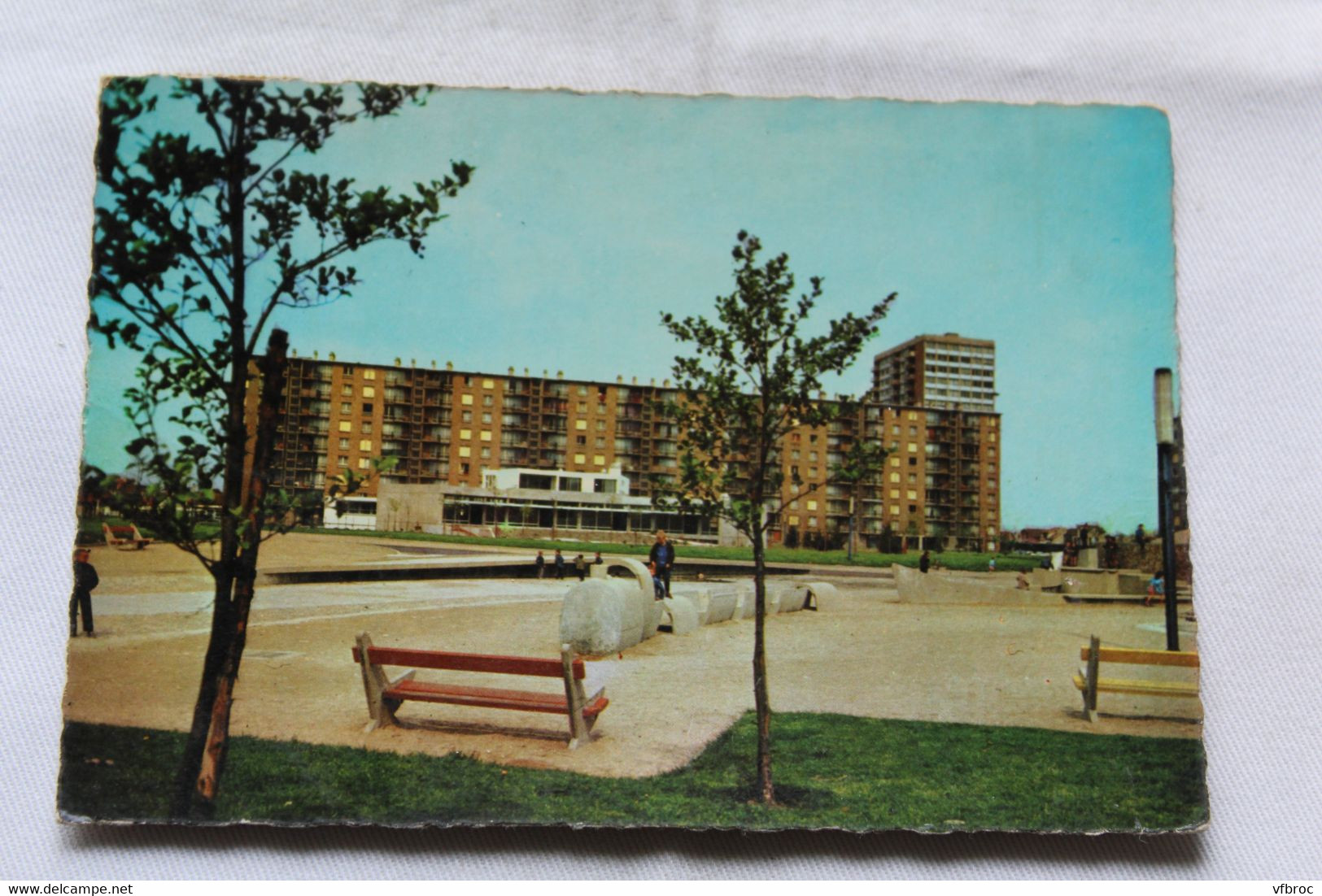 Cpm 1966, Drancy, HLM rue R. Salengro, Seine saint Denis 93