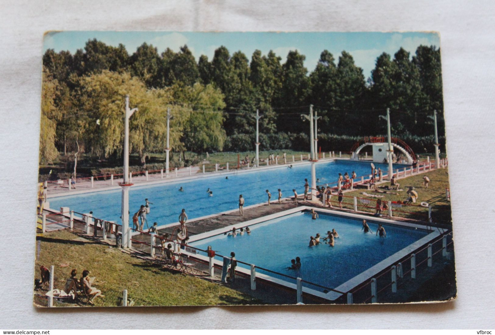 Cpm 1975, Illiers Combray, la piscine, Eure et Loir 28