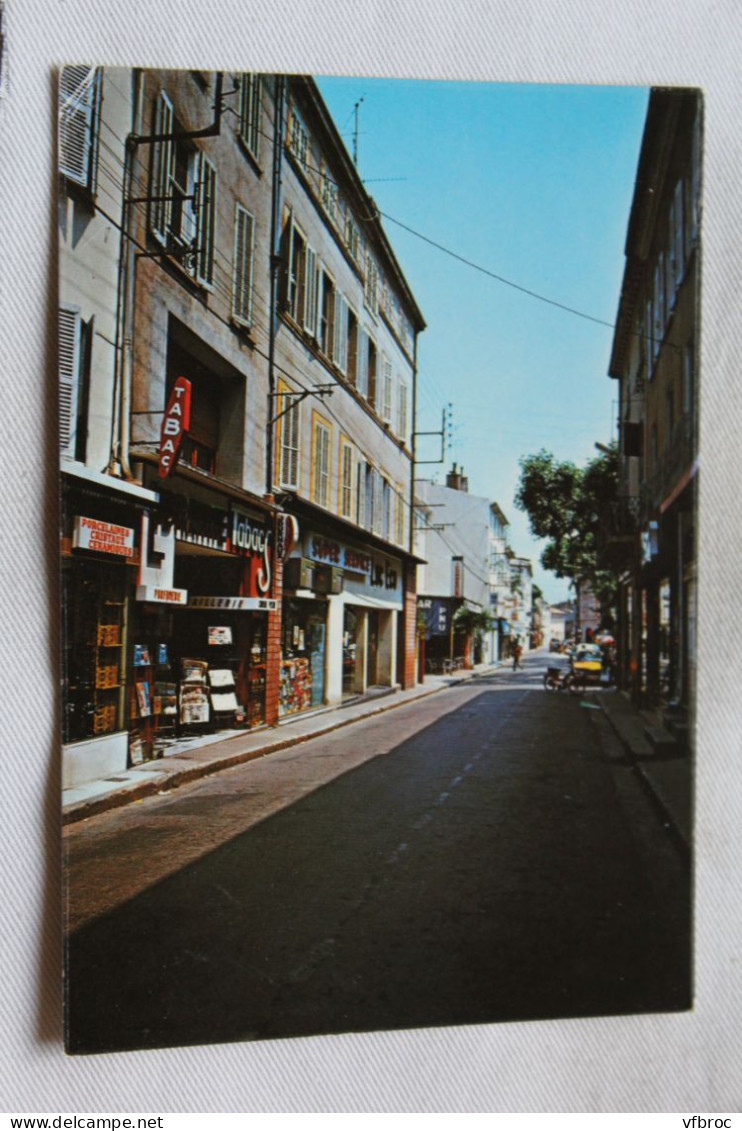 Cpm 1977, le Luc en Provence, rue de la République, Var 83