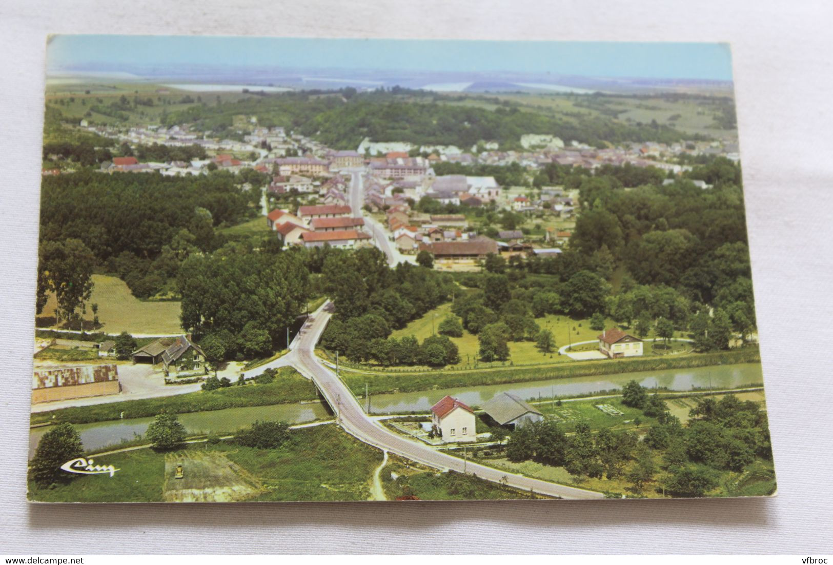 Cpm 1987, Château Porcien, vue générale aérienne, Ardennes 08