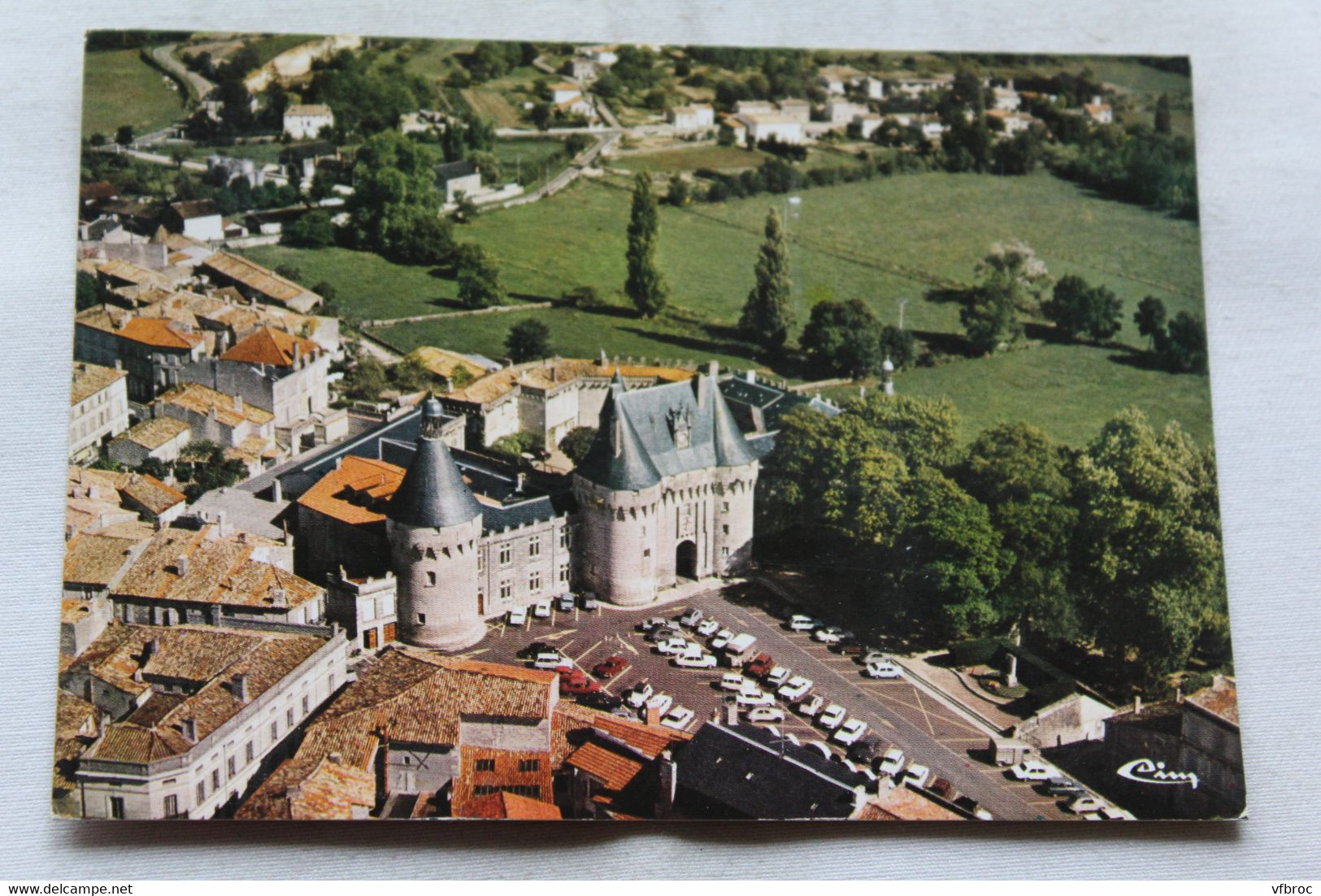 Cpm 1988, Jonzac, vue aérienne, Charente maritime 17