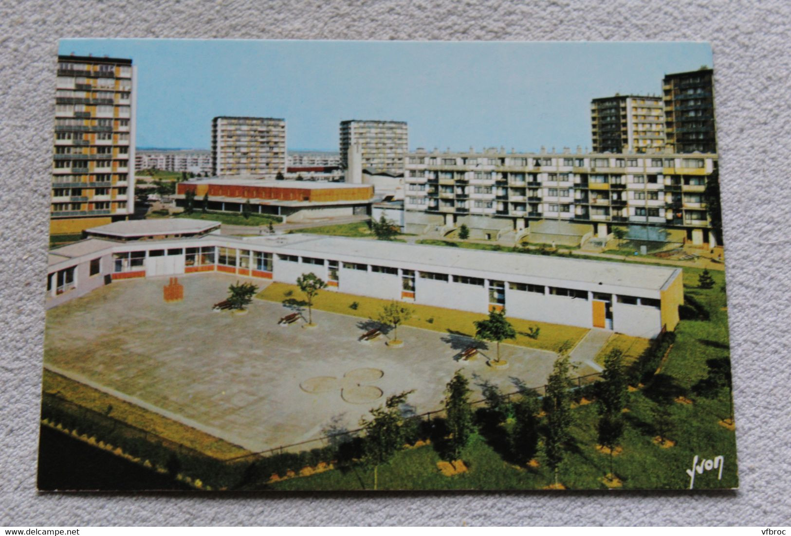 Cpm 1995, Gonesse, square du Nord, école maternelle, Val d'Oise 95