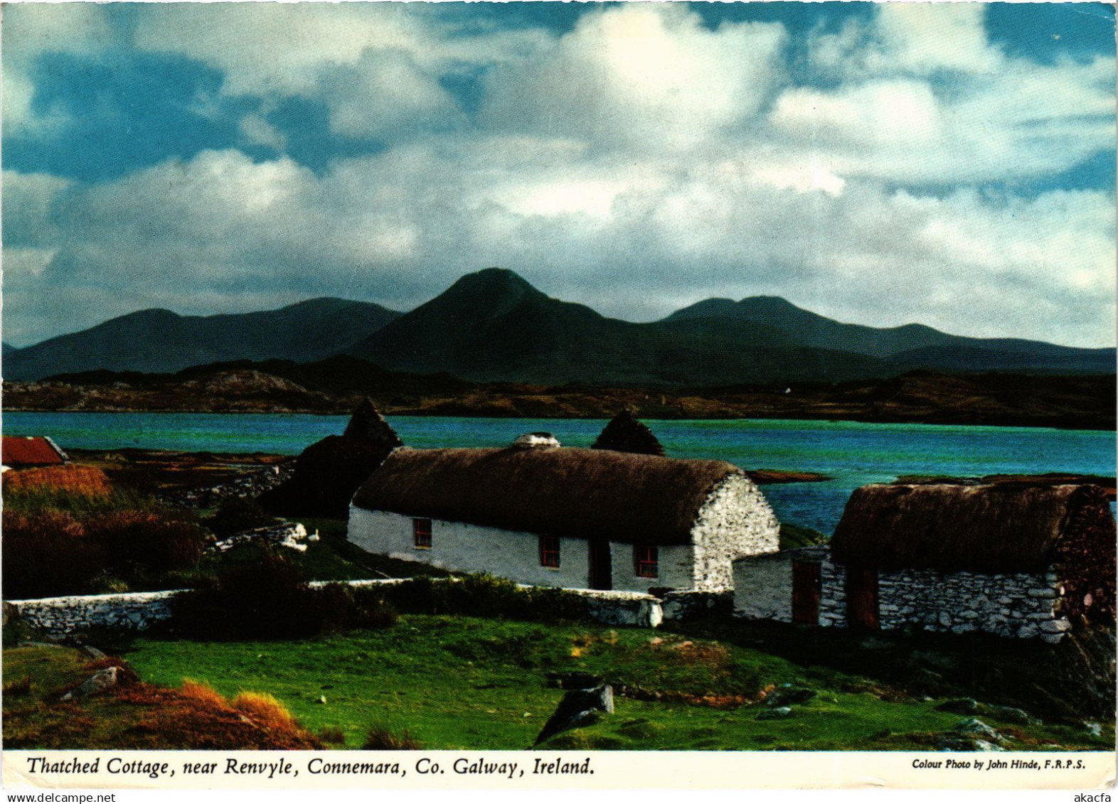 CPM AK Galway Thatched cottage IRELAND (1440817)