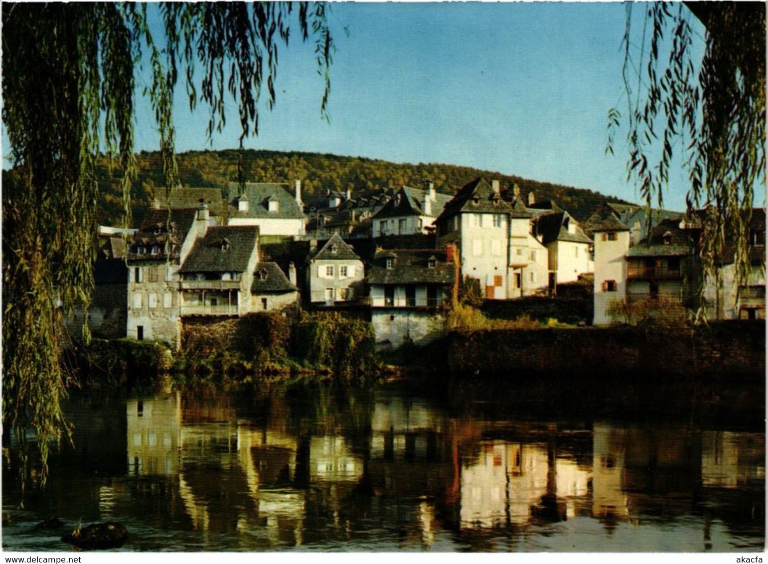 CPM Argentat - Les Quais de la Dordogne (1039949)