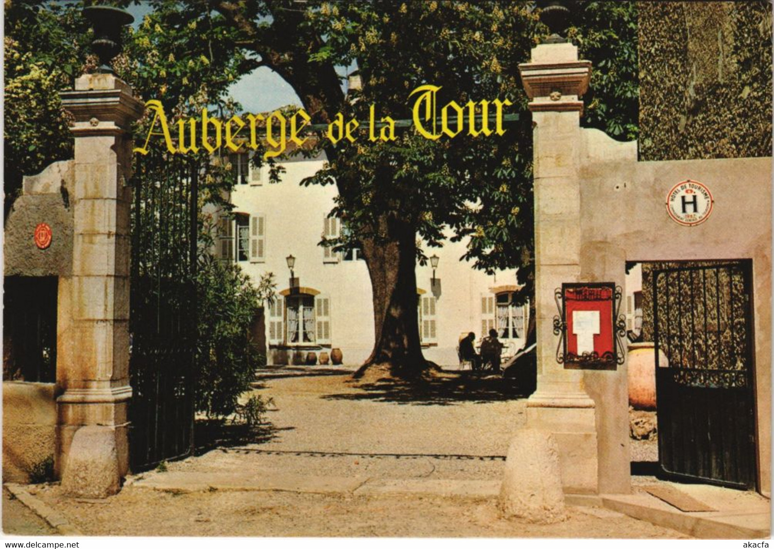 CPM AUPS L'Auberge de la Tour (1116646)