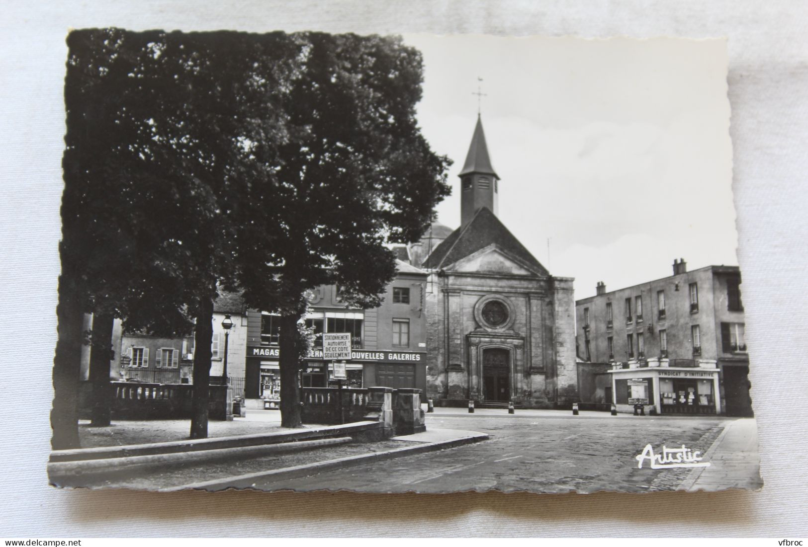 Cpm, Avallon, église saint Martin, Yonne 89