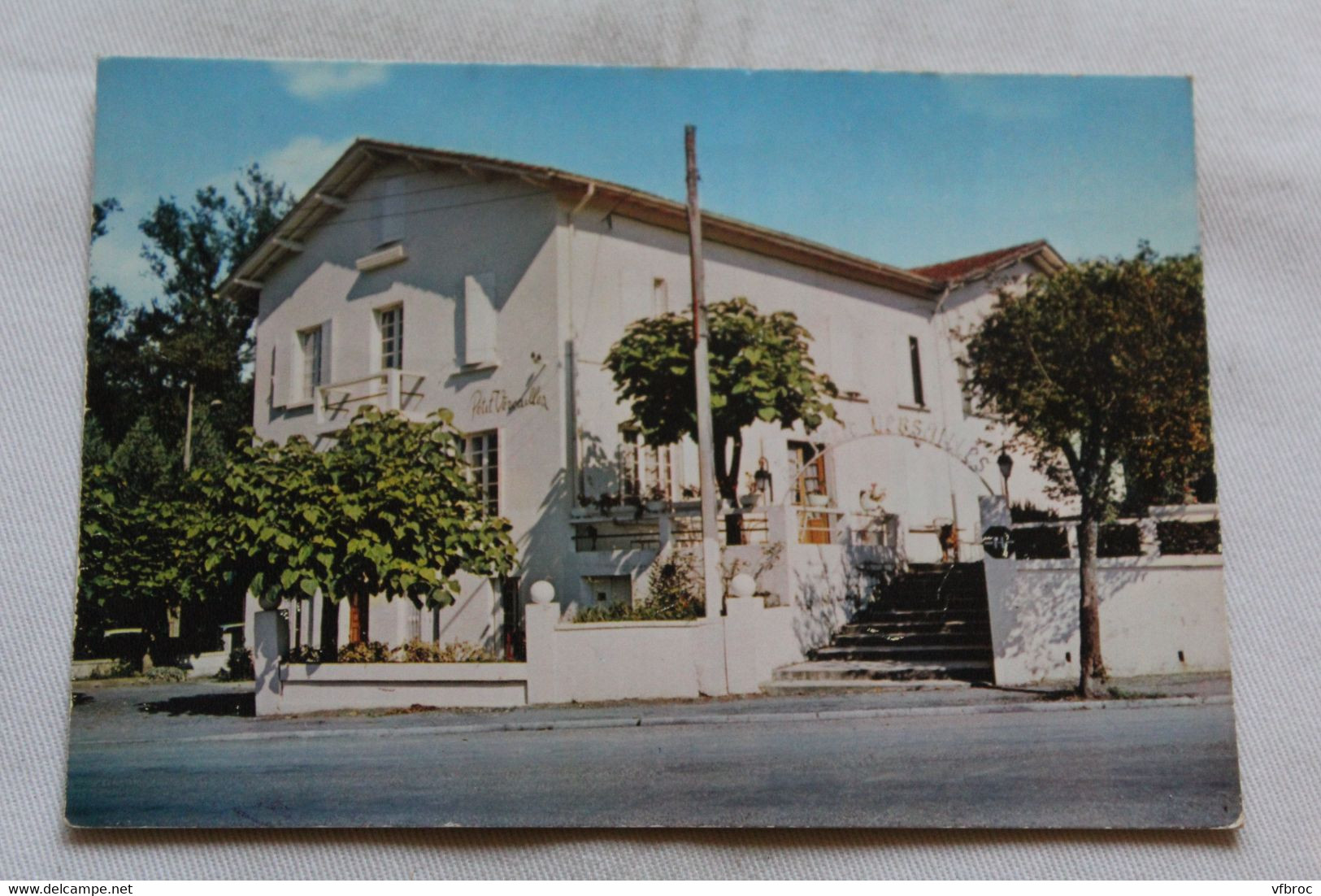 Cpm, Barbotan les Thermes, hôtel le petit Versailles, Gers 32