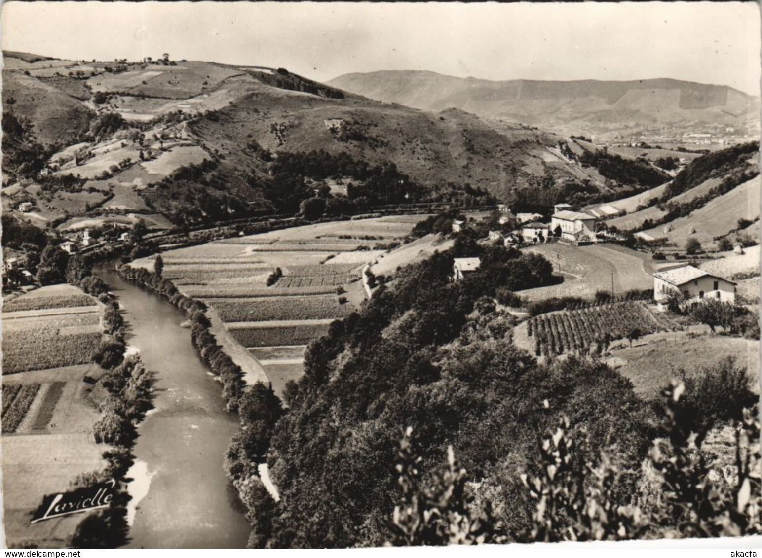 CPM BIRIATOU Vue Panoramique - La Bidassoa (1168230)