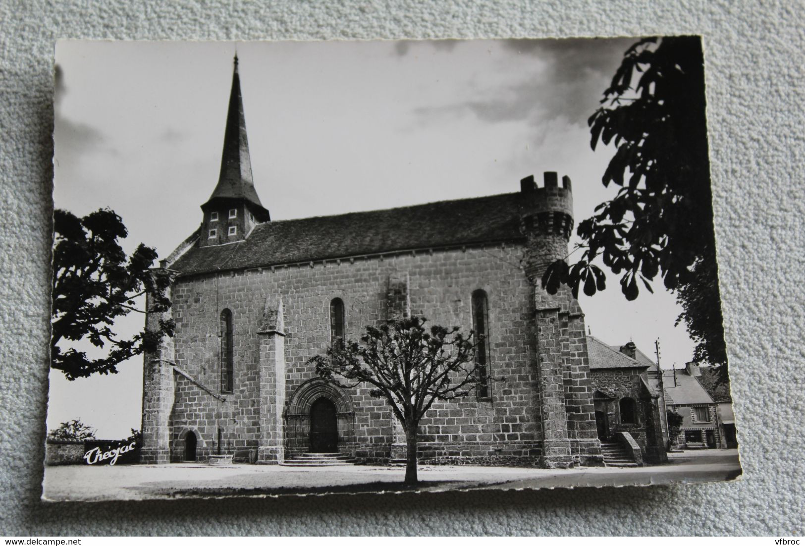 Cpm, Bonnat, l'église 25-29, Creuse 23