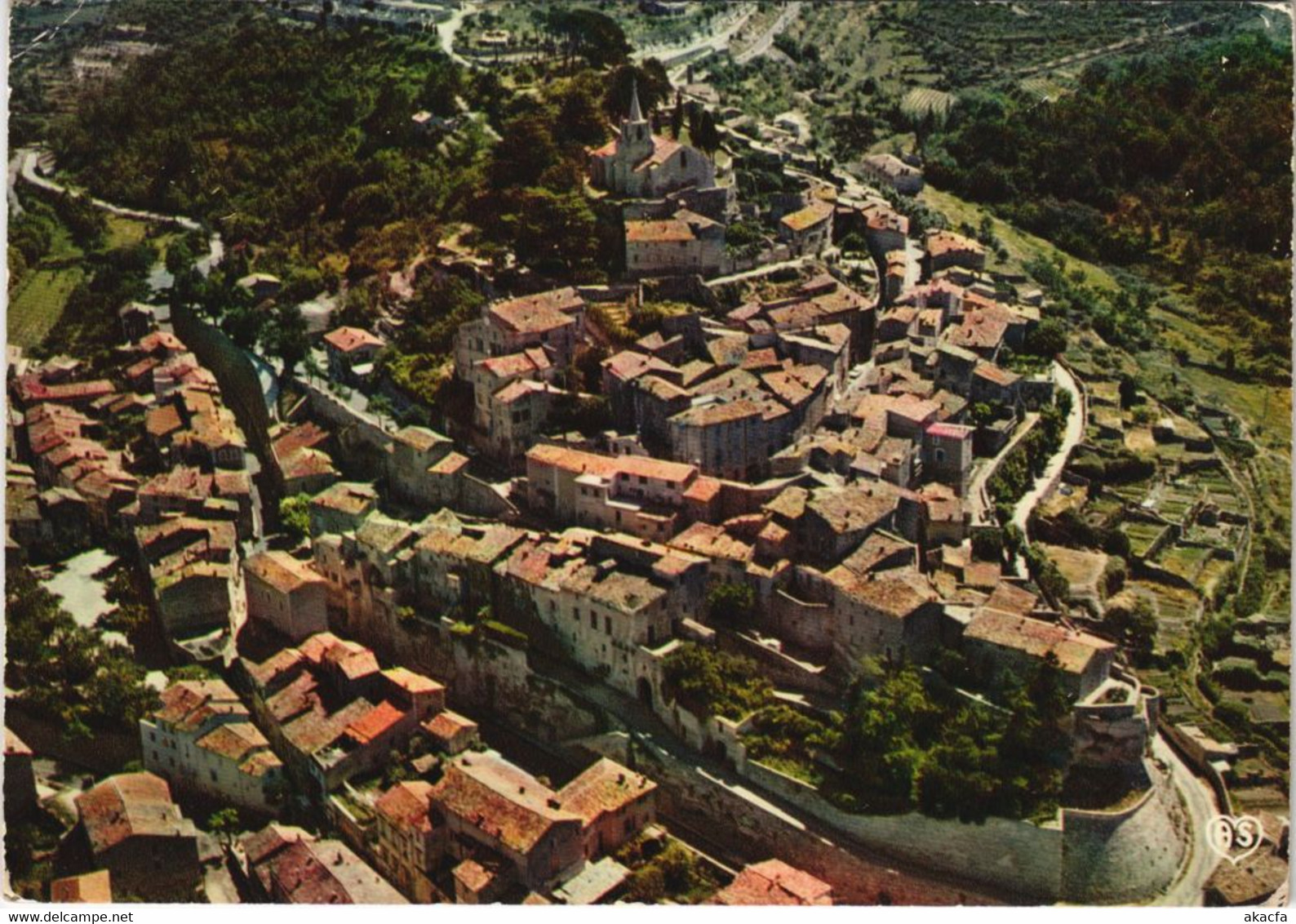 CPM BONNIEUX Vue Generale vet le Chemin des Remparts (1087010)