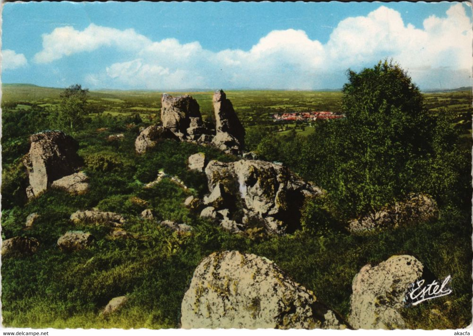 CPM Bourganeuf Les Roches Mazuras FRANCE (1050209)