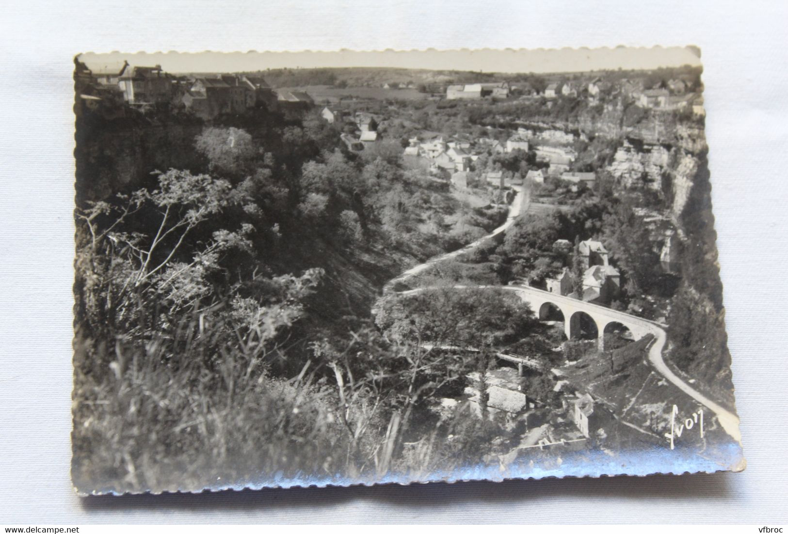 Cpm, Bozouls, vue générale et les 2 ponts, Aveyron 12