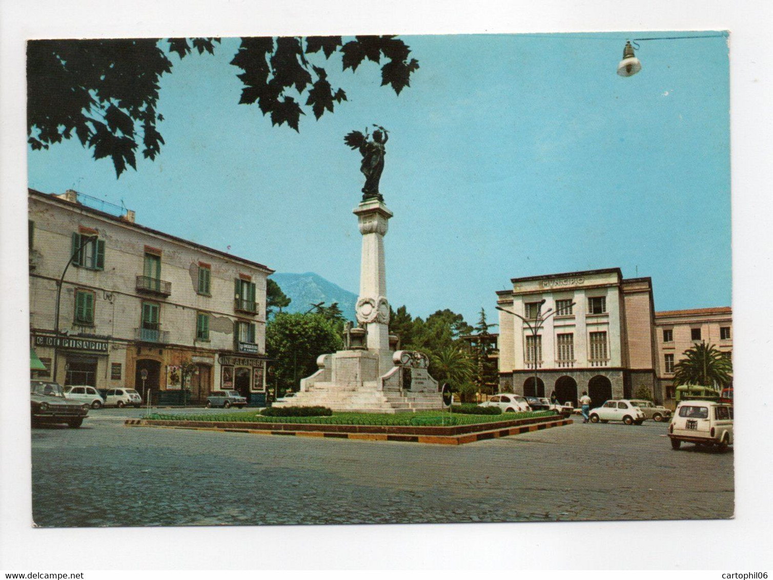 - CPM CAVA DEI TIRRENI (Italie) - Place de la Mairie 1990 -