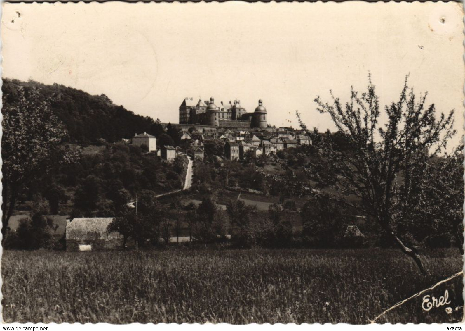 CPM Chateau de Hautefort (1082172)