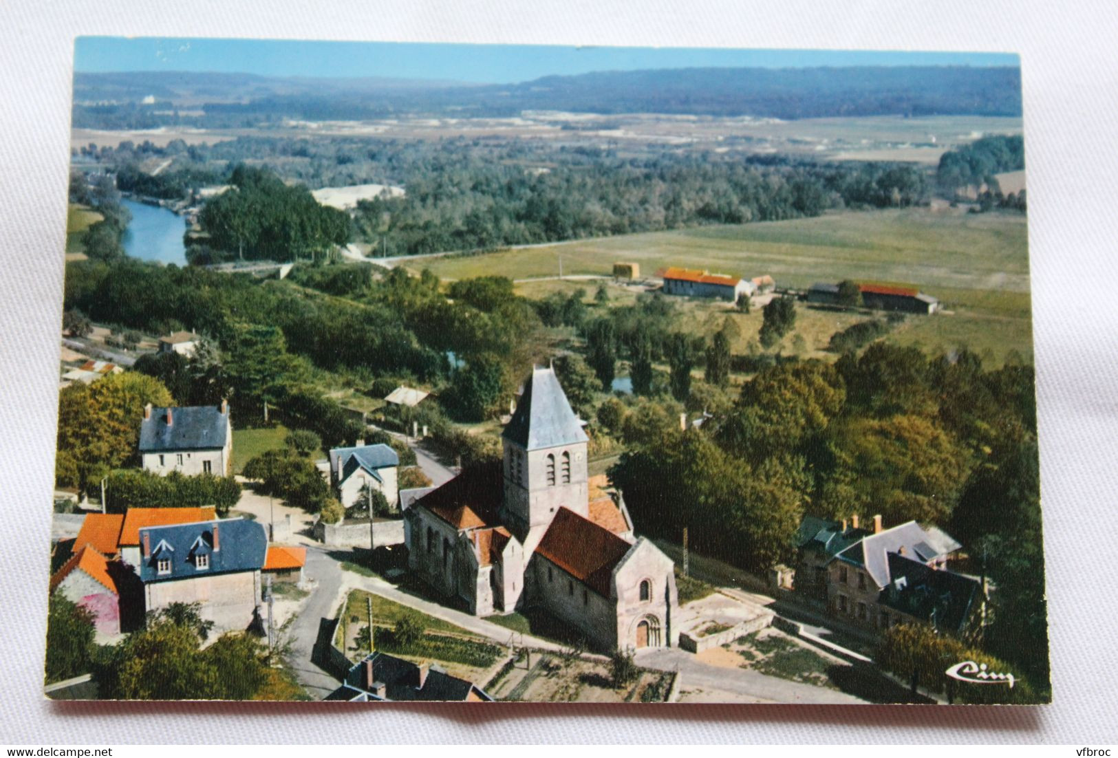 Cpm, Condé sur Aisne, vue aérienne, l'église, Aisne 02