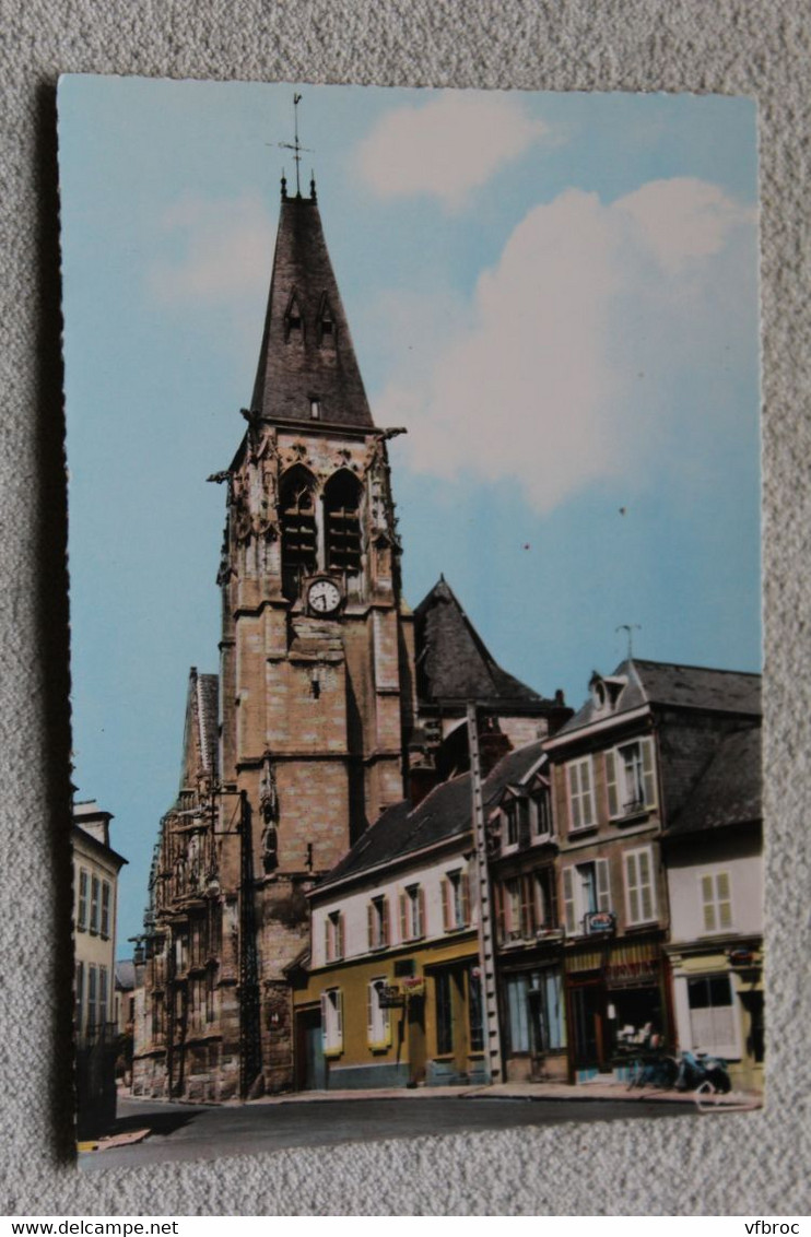 Cpm, Conty, la place et l'église, Somme 80