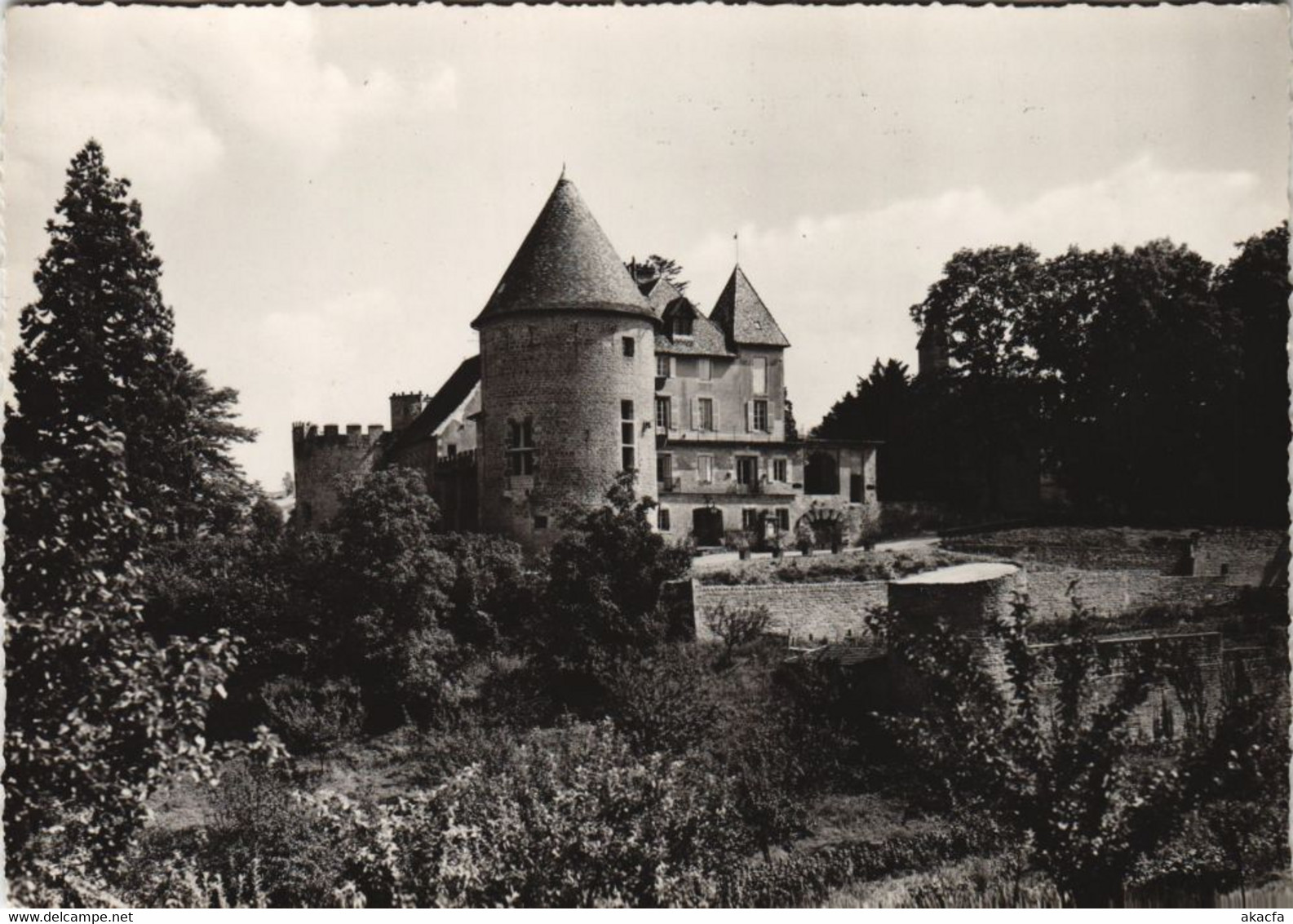 CPM COUCHES-en-BOURGOGNE Chateau de Marguerite de Bourgogne (1169846)