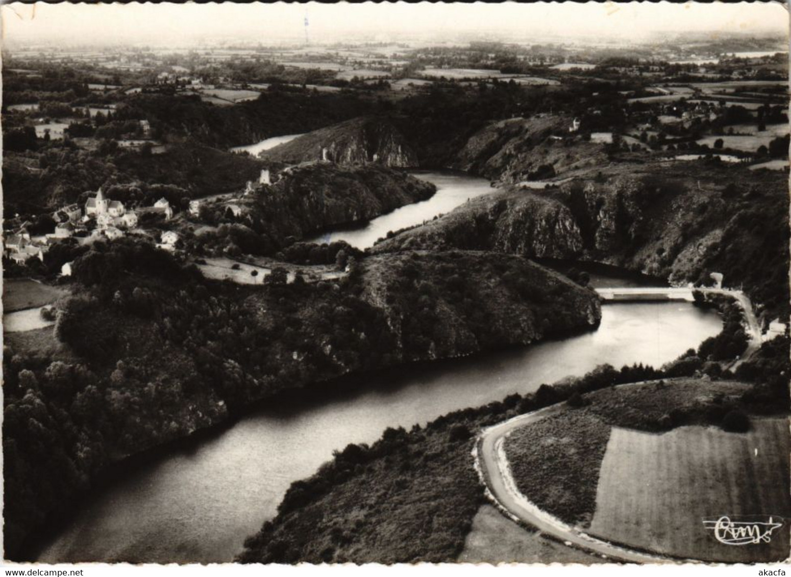 CPM Crozant Vue Panoramique FRANCE (1050304)