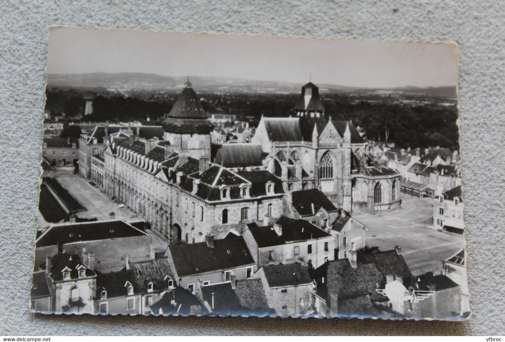 Cpm, Evron, la communauté et la basilique, Mayenne 53