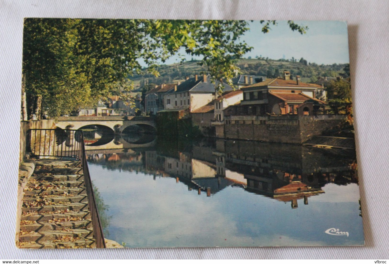 Cpm, Figeac, le pont Gambetta sur le Célé, Lot 46