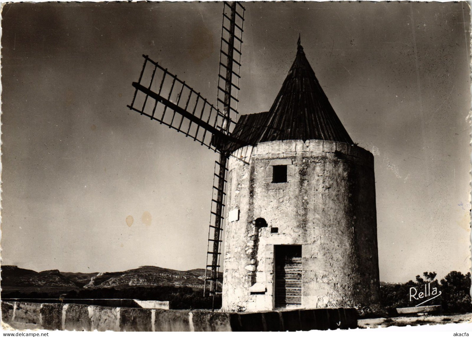 CPM Fontvieille Le Moulin de Daudet FRANCE (1377170)