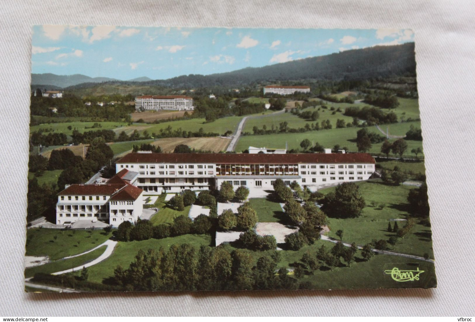 Cpm, Hauteville Lompnes, vue aérienne inter départemental, Ain 01