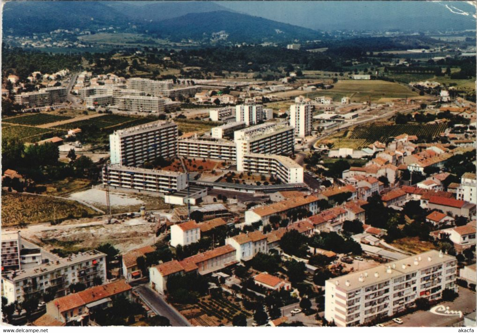 CPM LA GARDE Vue Aerienne (1114006)