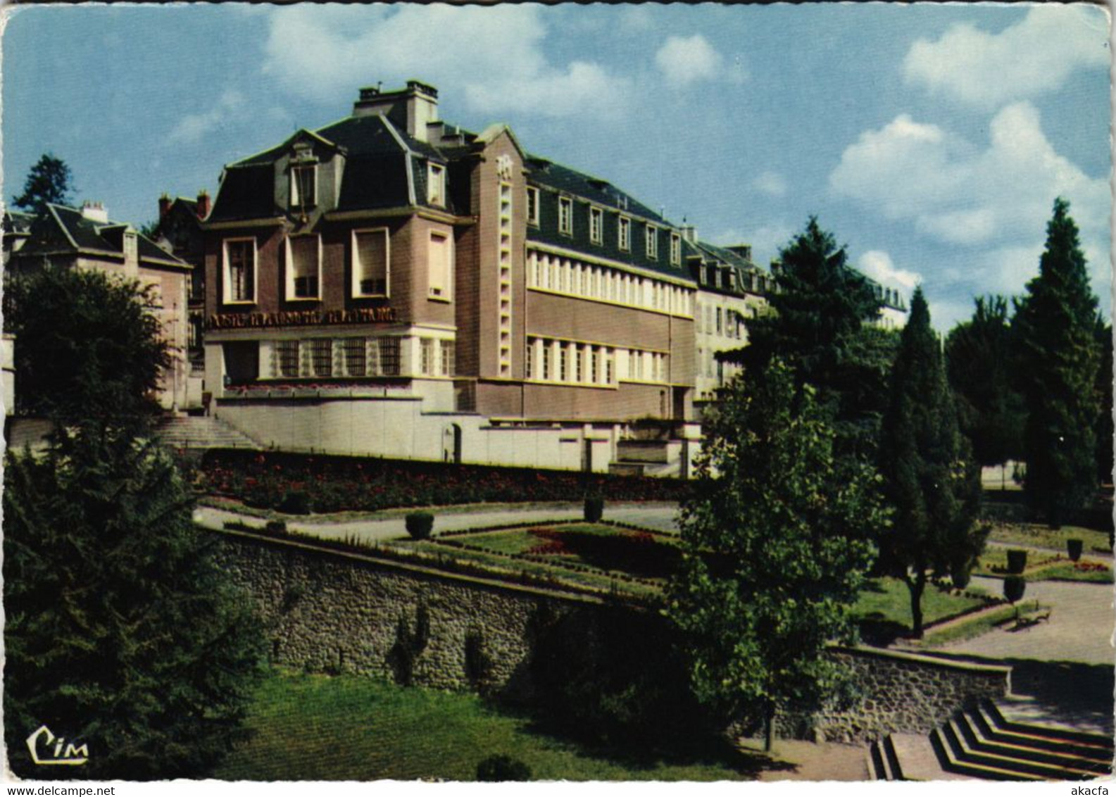 CPM La Souterraine La Poste FRANCE (1050631)