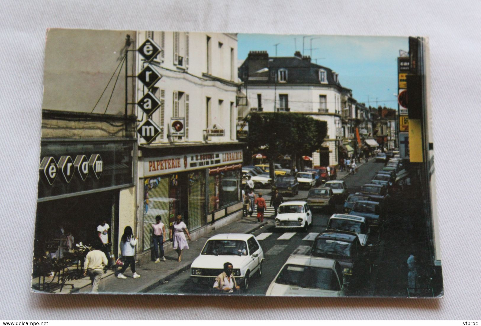 Cpm, les Mureaux, avenue Päul Doumer, Yvelines 78