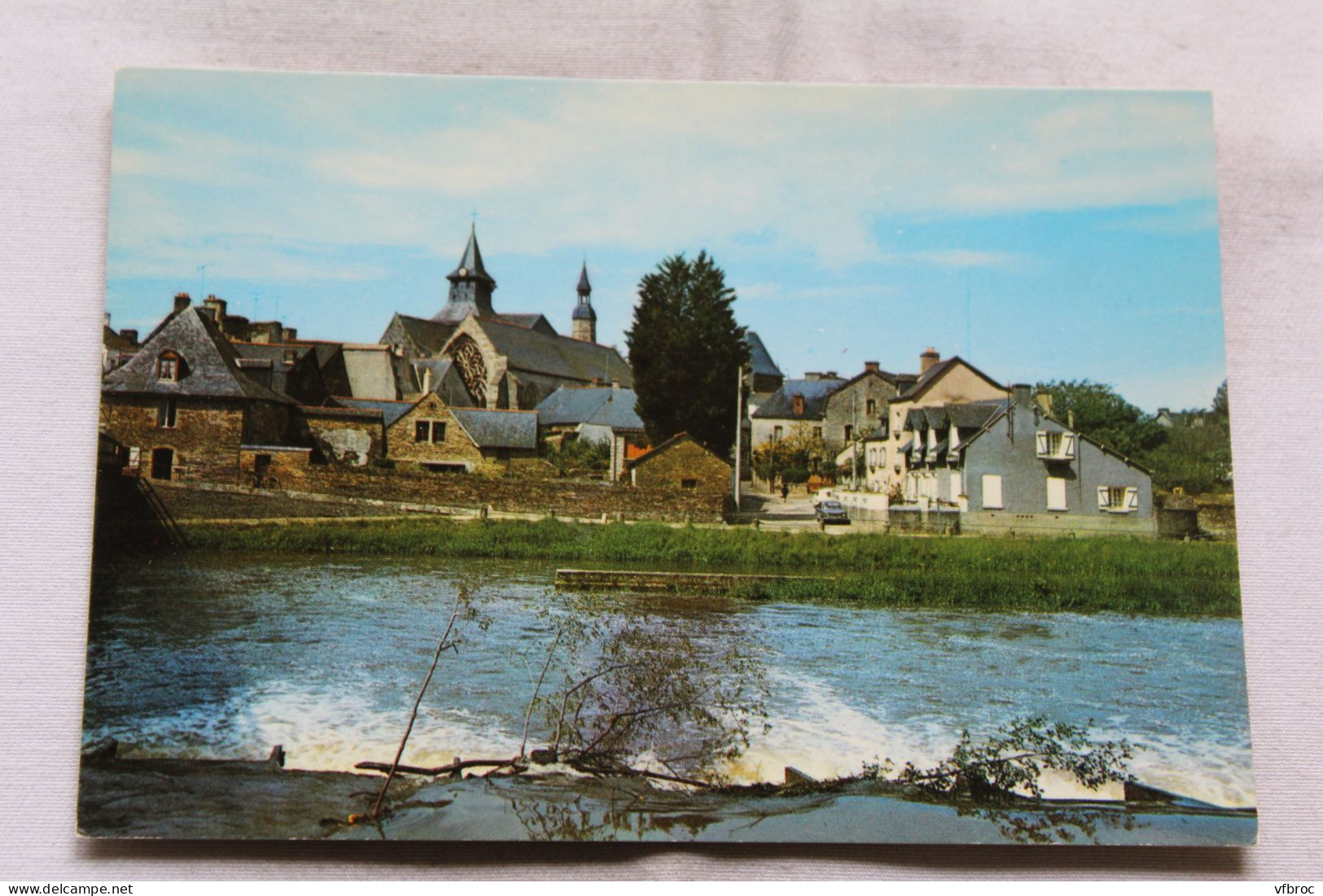 Cpm, Malestroit, le canal de Nantes à Brest et vue générale, Morbihan 56