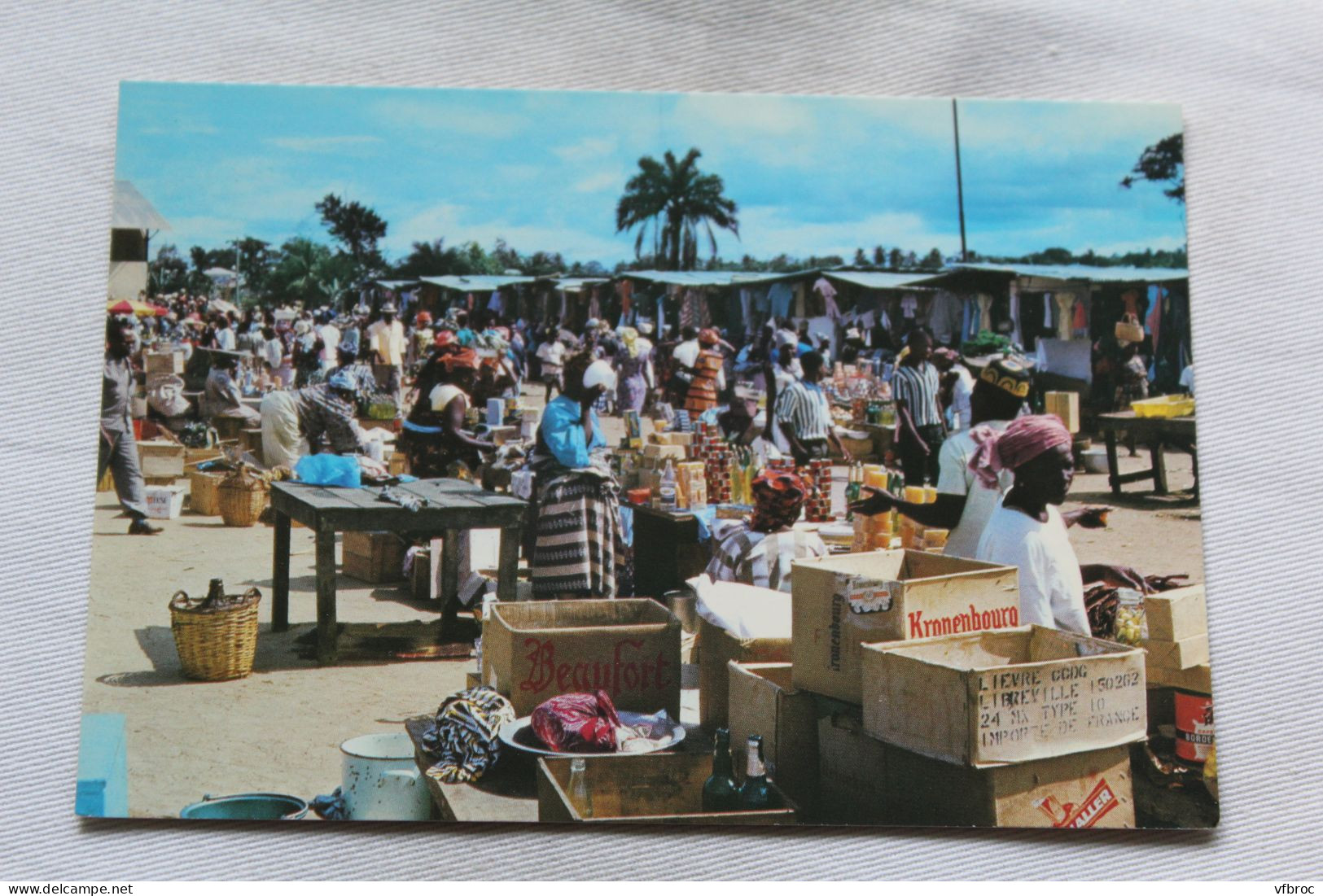 Cpm, marché à Libreville, Gabon