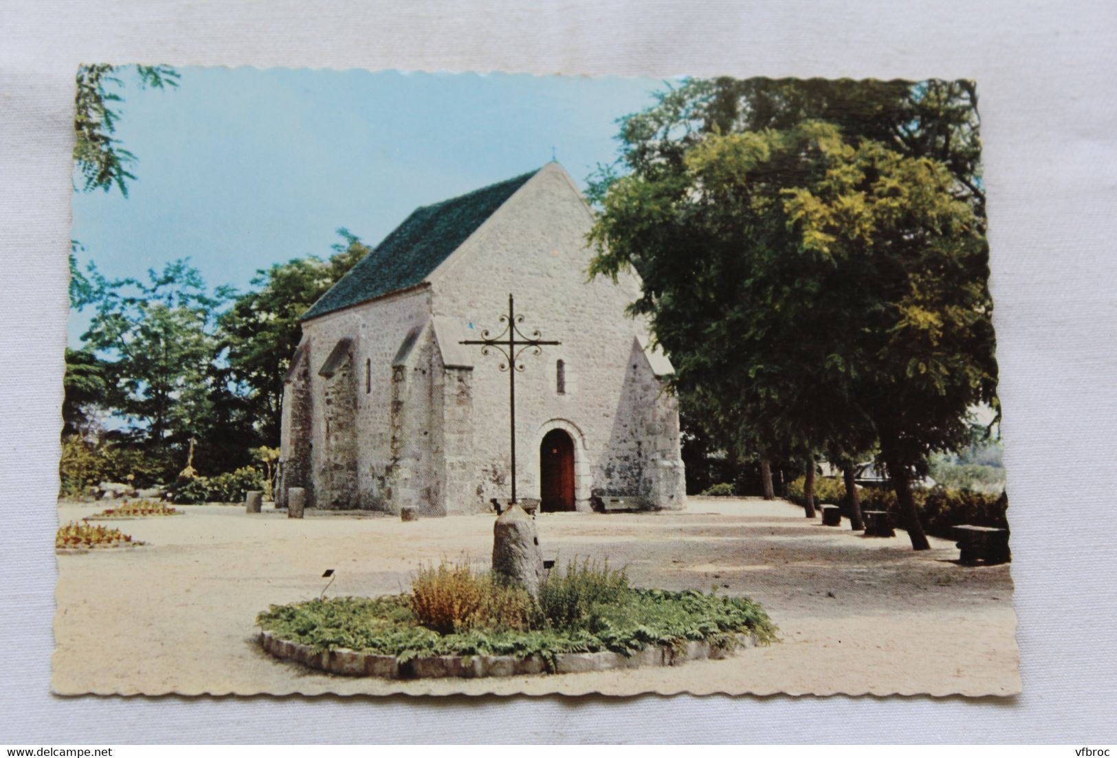 Cpm, Milly la Forêt, la chapelle des Simples, Essonne 91