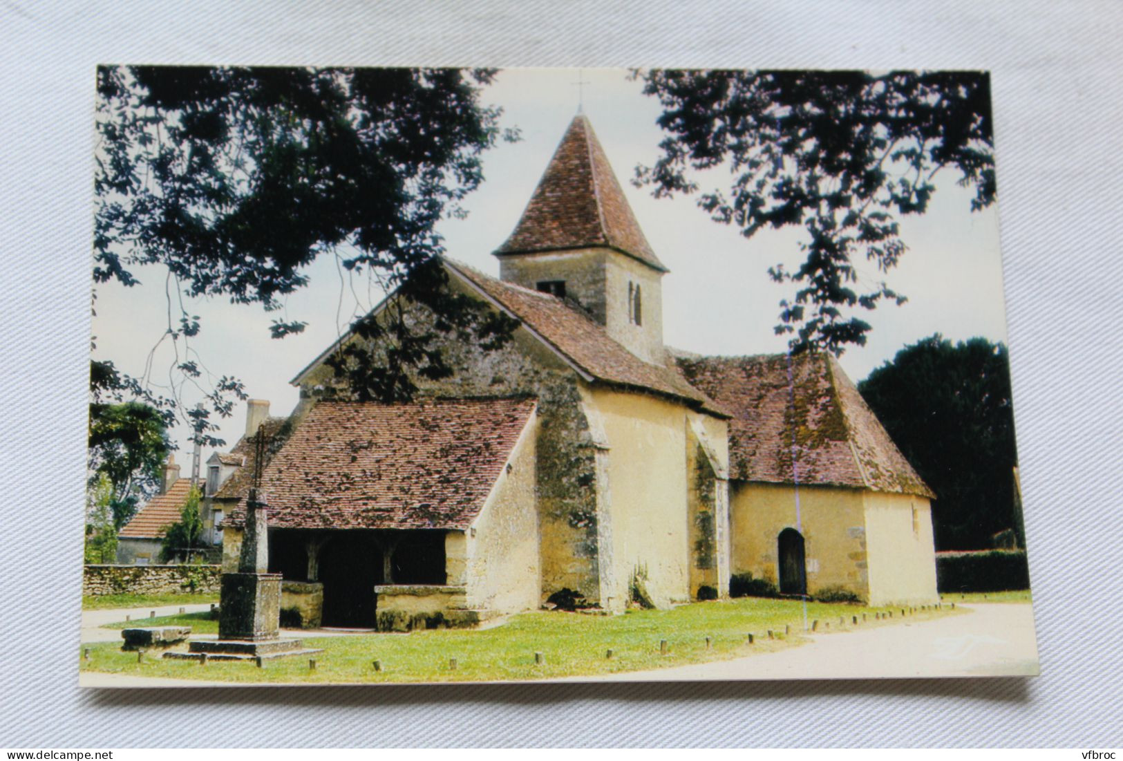 Cpm, Nohant, l'église, Indre 36