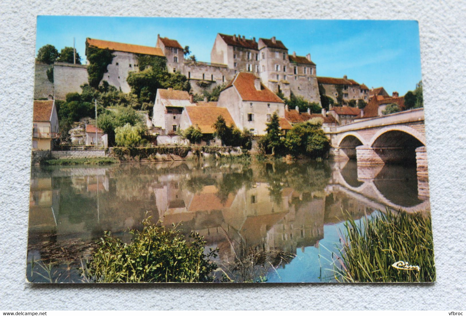 Cpm, Pesmes, le pont sur l'Ognon et le château, Haute Saône 70