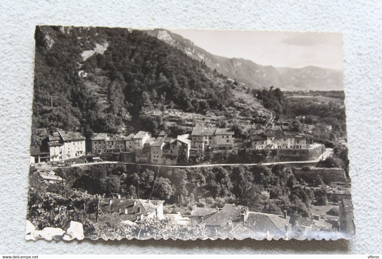 Cpm, Pont en Royans, la route de sainte Eulalie et rue du Merle, Isère 38