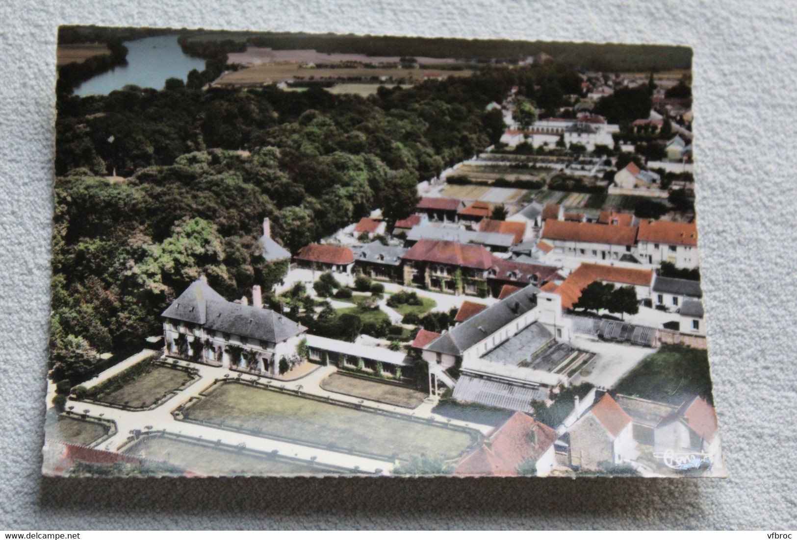 Cpm, Rosny sur Seine, vue générale sur le centre médical, Yvelines 78