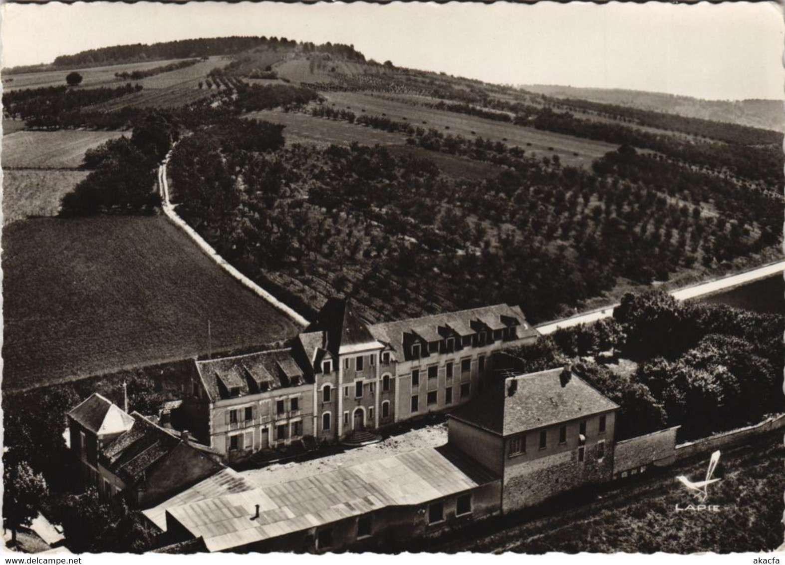 CPM SAINT-BRIS-le-VINEUX Colonie de Vacances (1196603)